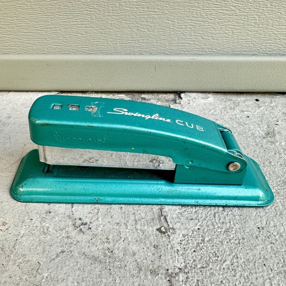 Swingline Cub Stapler - Picture 10 of 16